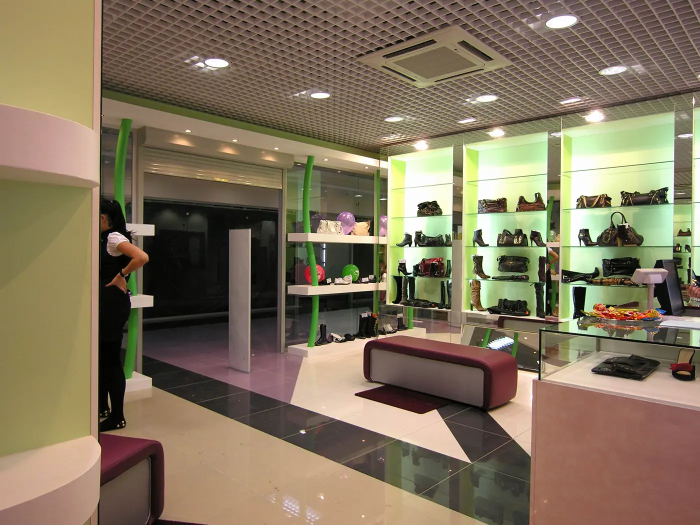 Design interior boutique-uri — un interior care vinde