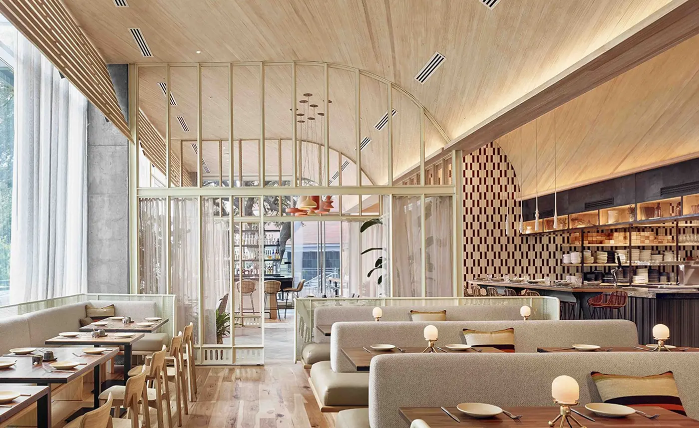 Design interior restaurante — o atmosferă care atrage oaspeții