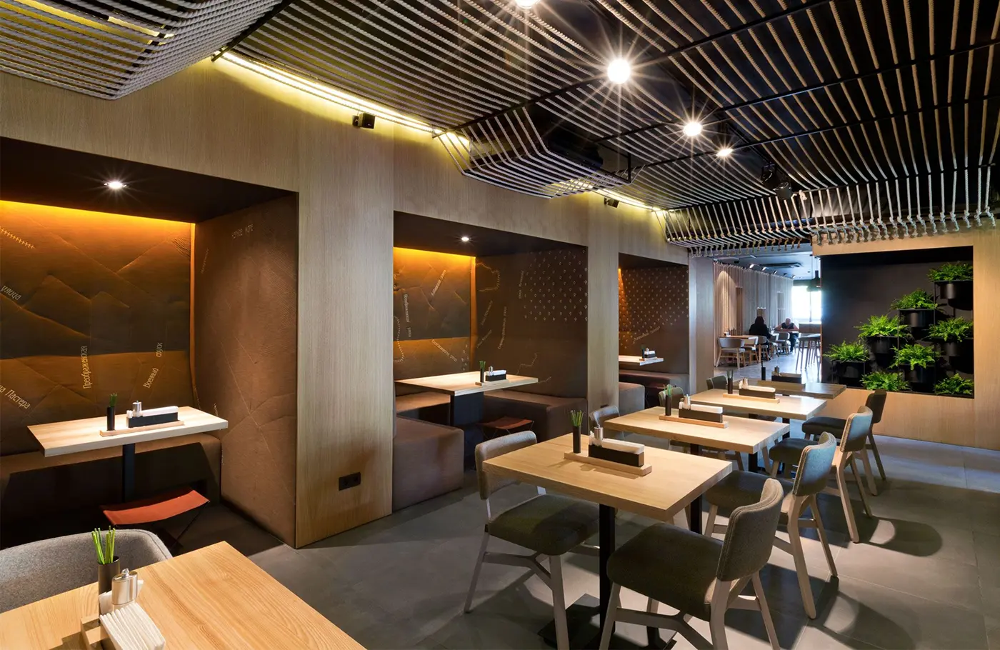 Design interior restaurante — o atmosferă care atrage oaspeții