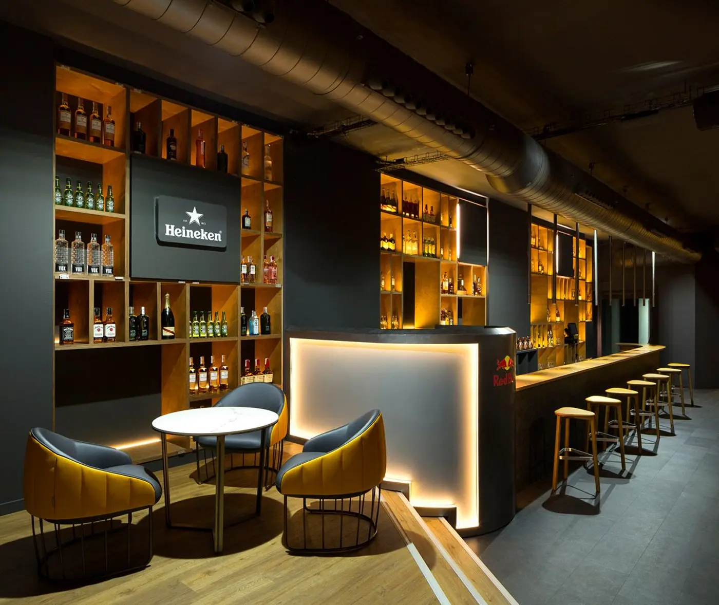 Design interior baruri — stil și atmosferă pentru seri de neuitat